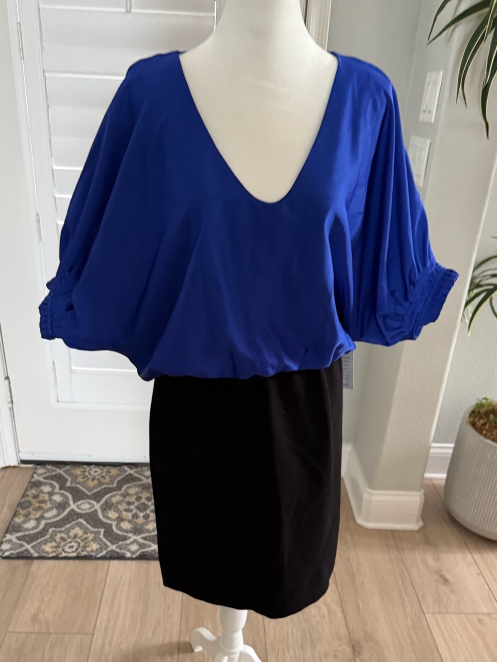 Aidan by Aidan Mattox size 8 blue/black short sleeved cocktail dress new w/ tags